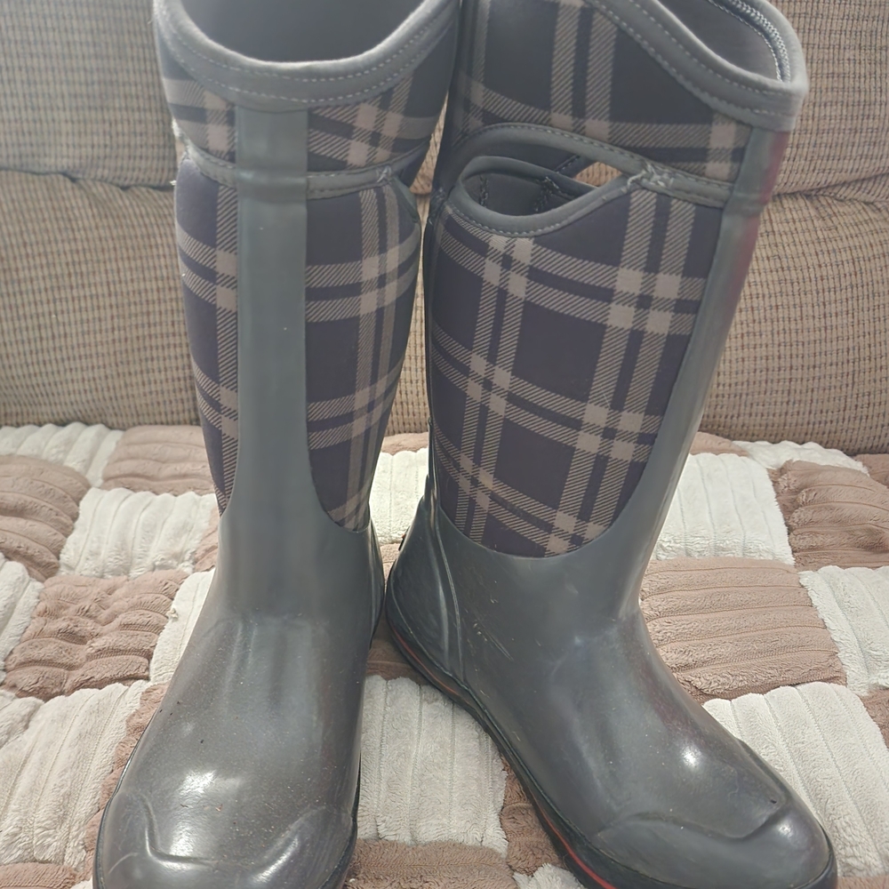 Bogs Women's Plaid Gray Rain Boots